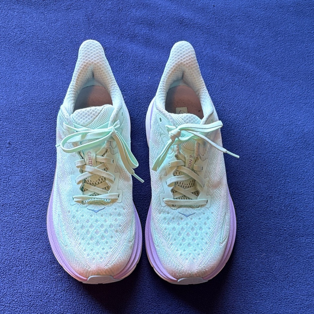 Hoka One One Women's Clifton 9 Shoes in Light Green with Purple accents